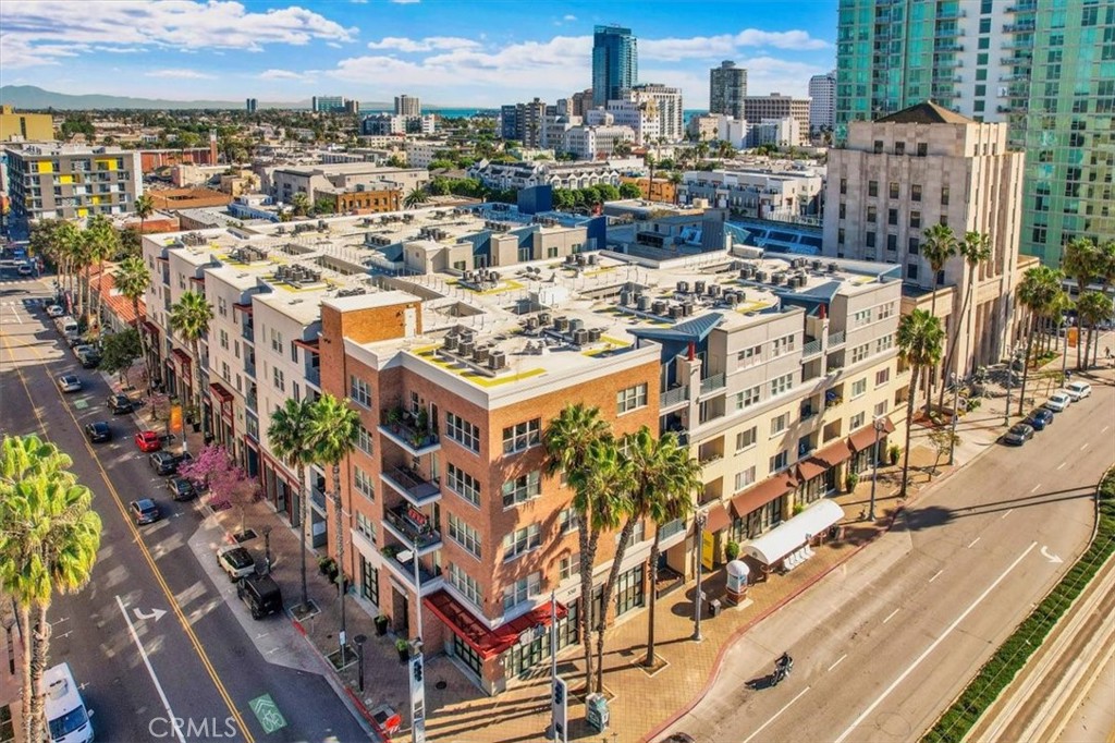 300 East 4th Street, Unit 214 Long Beach, CA 90802 - Photo 4 of 75 a picture of city view