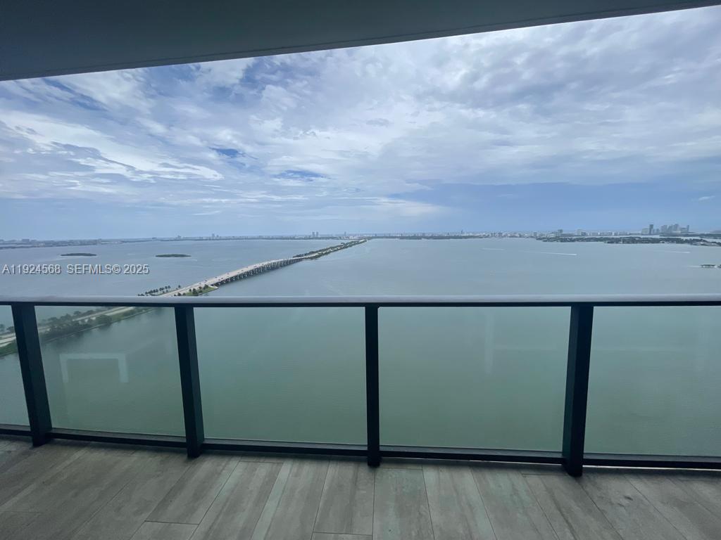 a close view of sink