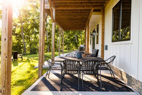 $1,230,250 | 1058 Paiute Trail, Pegram, TN 37143