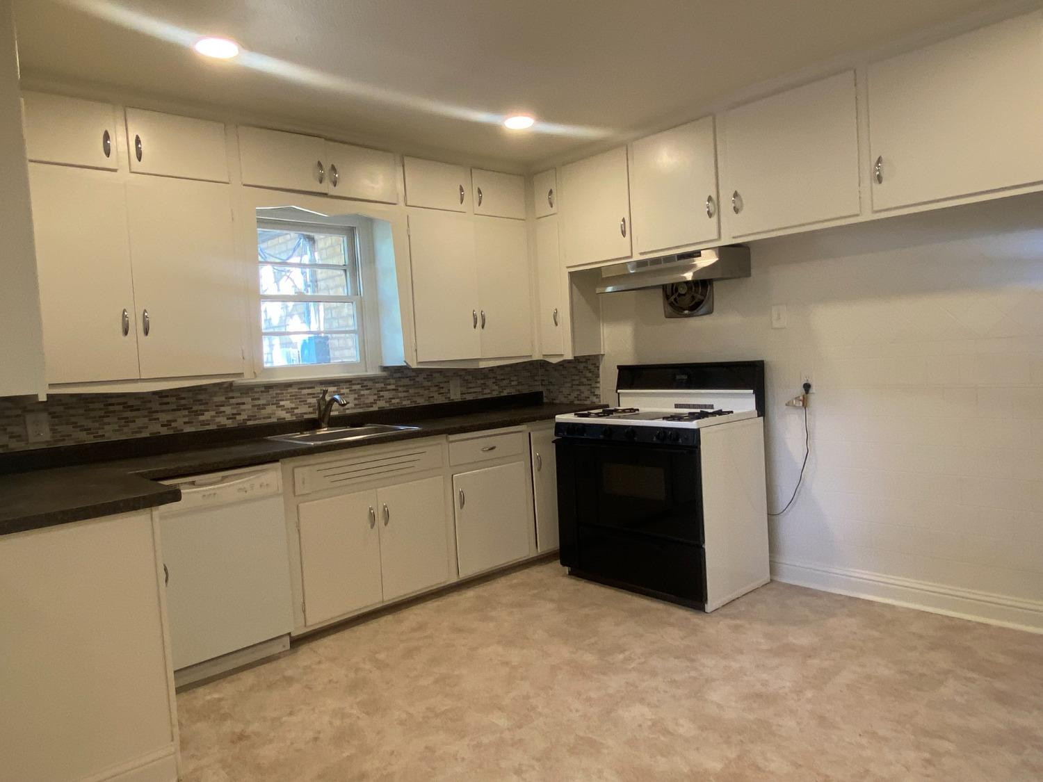 3512 23rd Street Lubbock, TX 79410 - Photo 6 of 19 Photo 6
