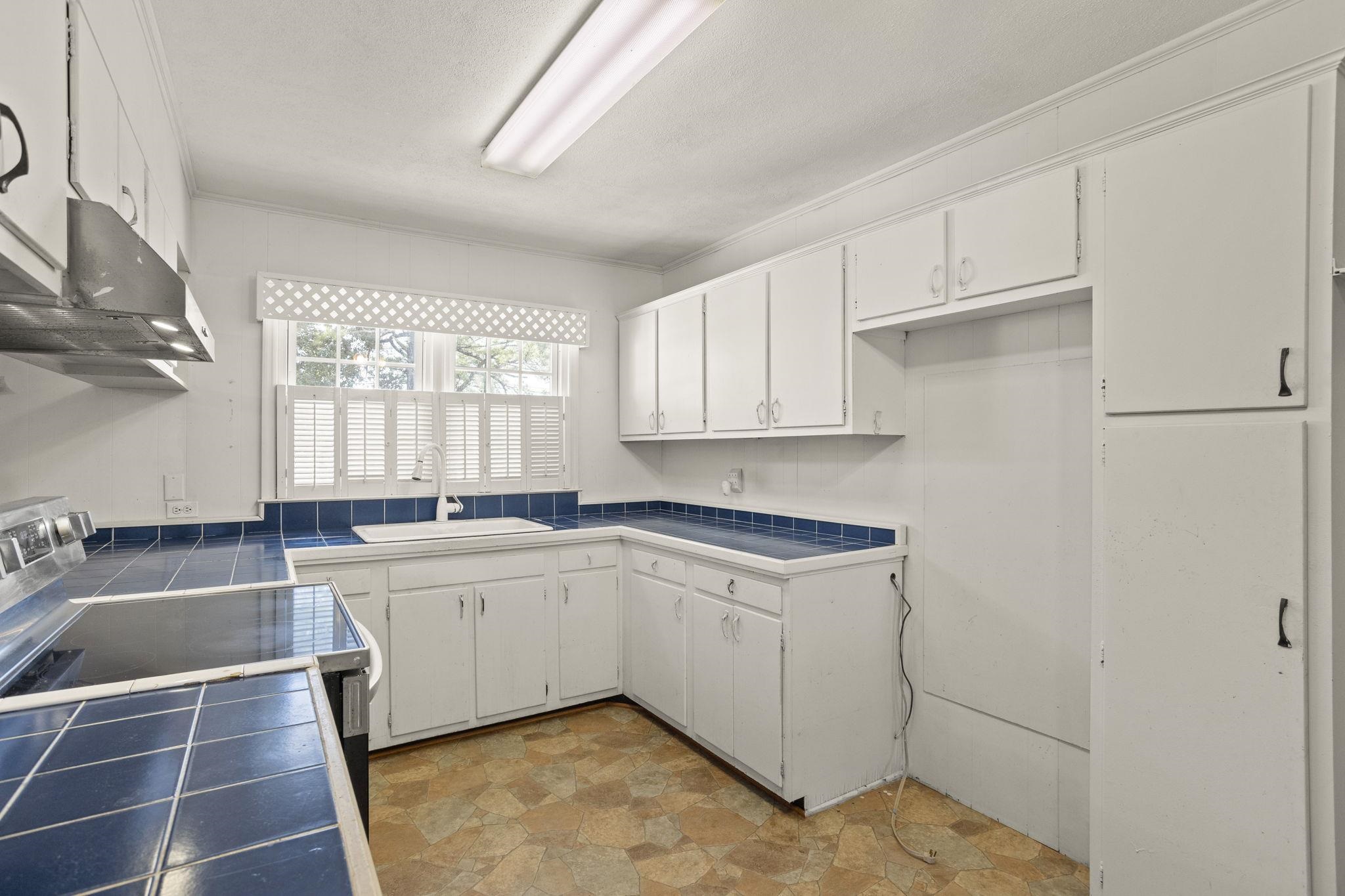 457 Hawthorne Road Spartanburg, SC 29303 - Photo 18 of 27