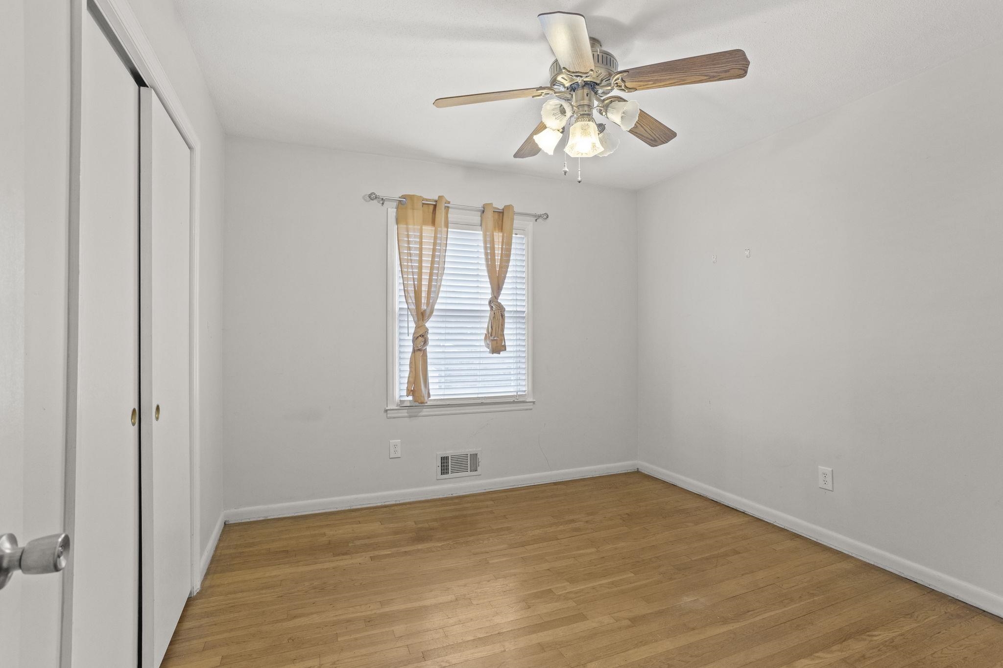 457 Hawthorne Road Spartanburg, SC 29303 - Photo 5 of 27