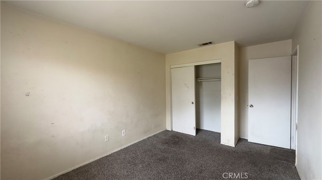 2643 North Fitzsimmons Avenue Rialto, CA 92377 - Photo 11 of 21