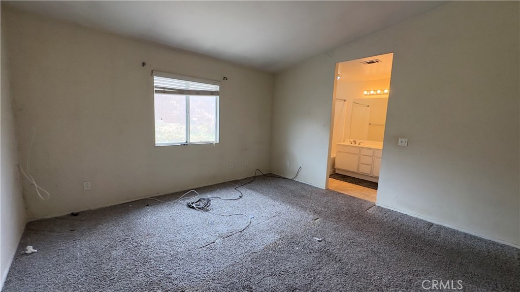 2643 North Fitzsimmons Avenue Rialto, CA 92377 - Photo 7 of 21