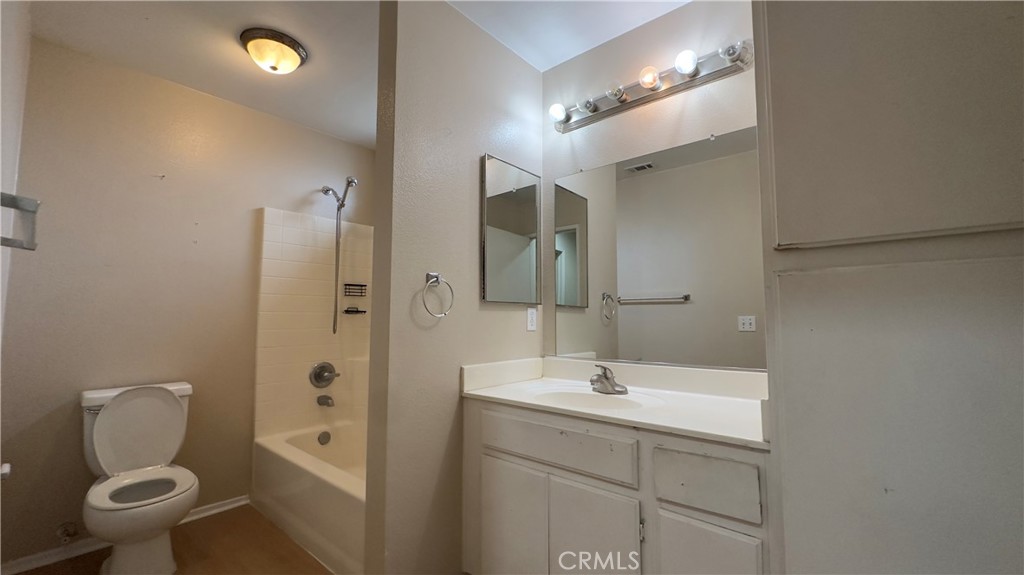 2643 North Fitzsimmons Avenue Rialto, CA 92377 - Photo 10 of 21