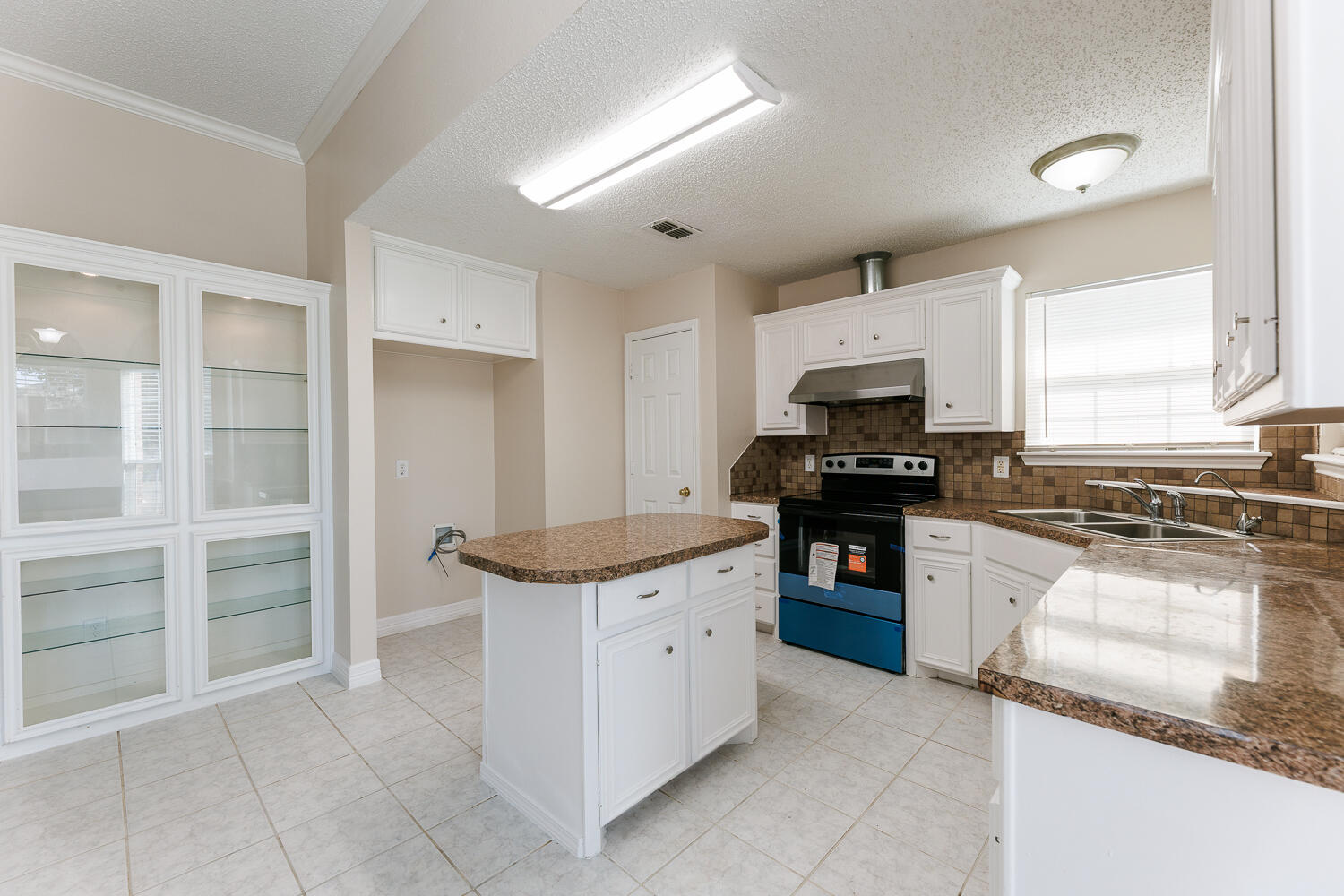 6526 7th Street Lubbock, TX 79416 - Photo 23 of 67 6526 7th-15