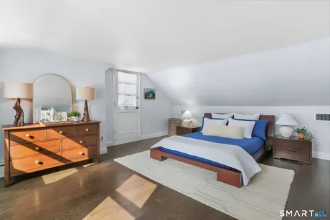 $1,499,000 | 8 Iris Lane, Westport, CT 06880