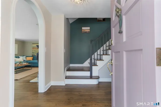 $1,499,000 | 8 Iris Lane, Westport, CT 06880