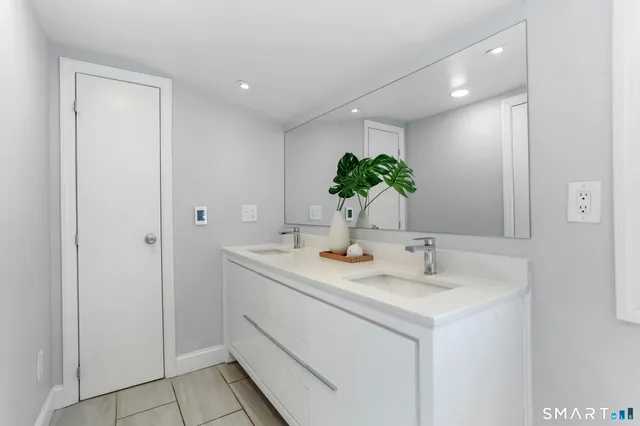 $1,499,000 | 8 Iris Lane, Westport, CT 06880