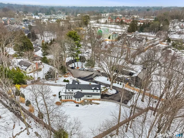 $1,499,000 | 8 Iris Lane, Westport, CT 06880