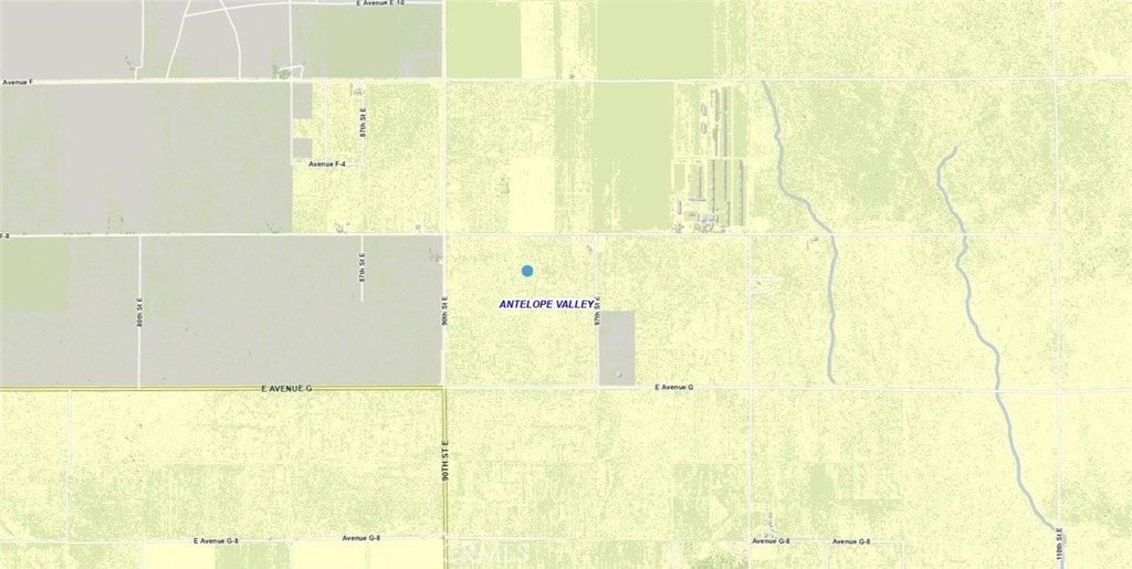 0 F8 Lancaster, CA 93535 - Photo 4 of 9 a bathroom with a bathtub