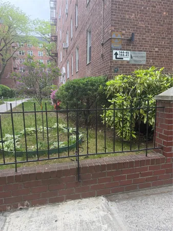 $408,000 | 144-45 Sanford Avenue, Unit 3F | Murray Hill - Flushing