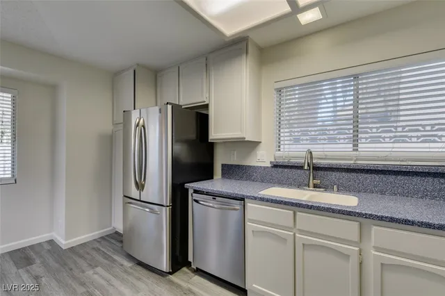 $2,000 | 2344 Lone Pine Drive, Henderson, NV 89014