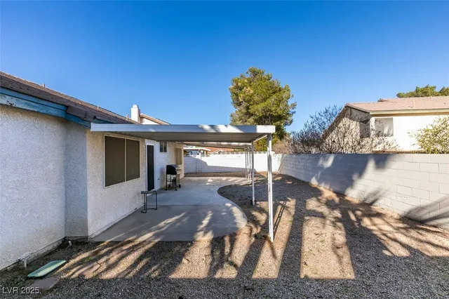 $2,000 | 2344 Lone Pine Drive, Henderson, NV 89014