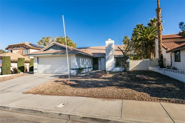 $2,000 | 2344 Lone Pine Drive, Henderson, NV 89014