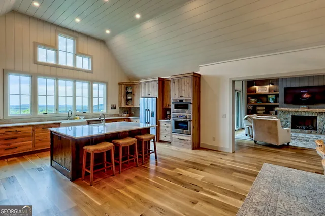 $2,495,000 | 1095 Rabun Bluffs Drive, Lakemont, GA 30552