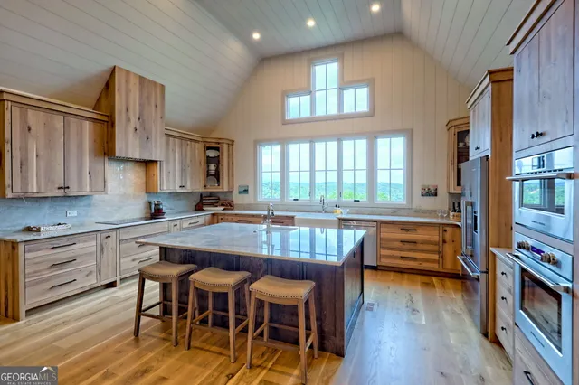 $2,495,000 | 1095 Rabun Bluffs Drive, Lakemont, GA 30552