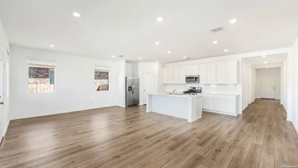 $2,250 | 314 Magalia Lane, Kyle, TX 78640