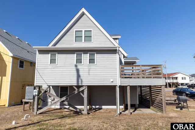 $699,900 | 109 East Meadowlark Street, Kill Devil Hills, NC 27948
