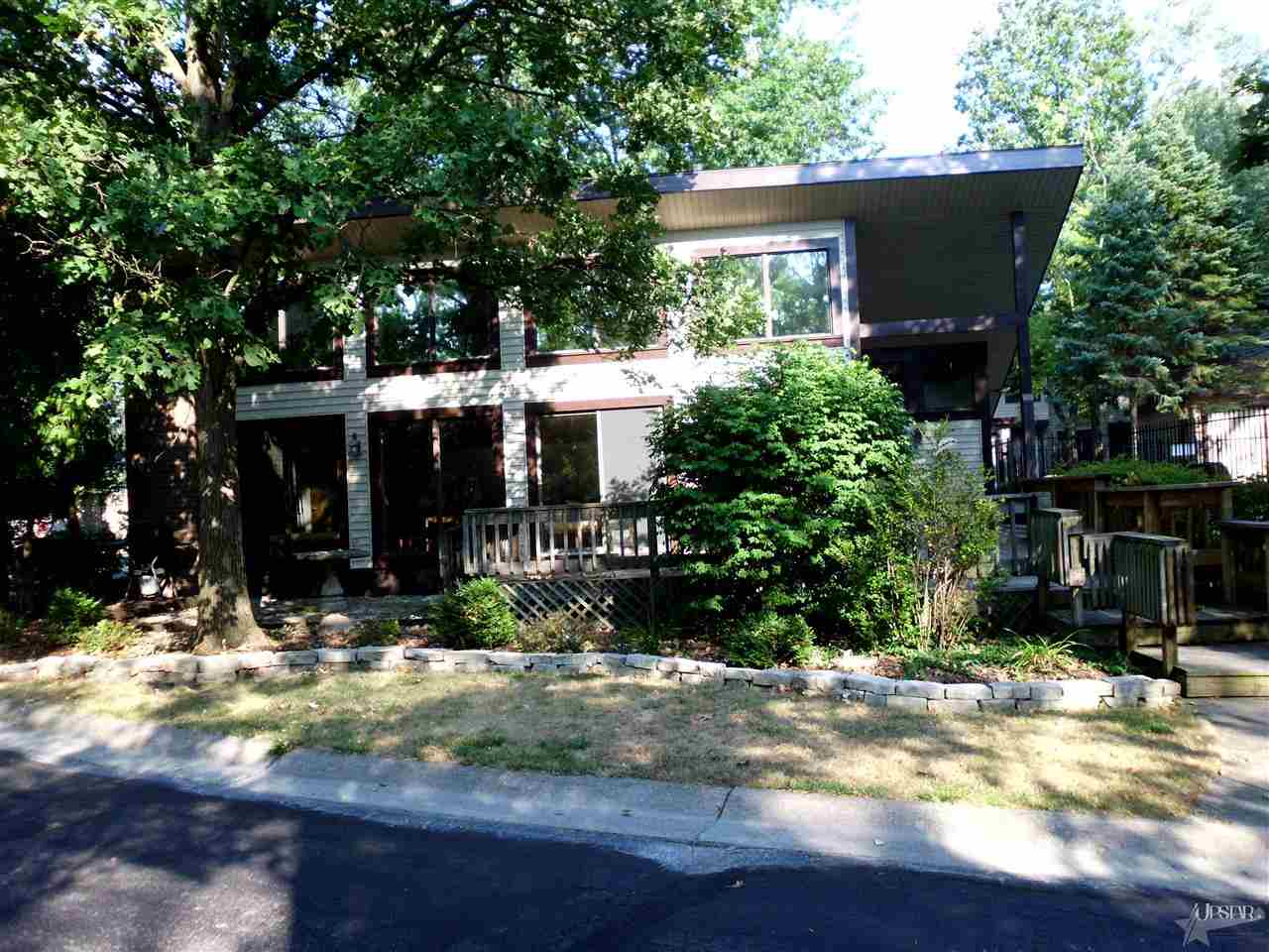 5054 Stellhorn Road Fort Wayne, IN 46815 - Photo 3 of 15