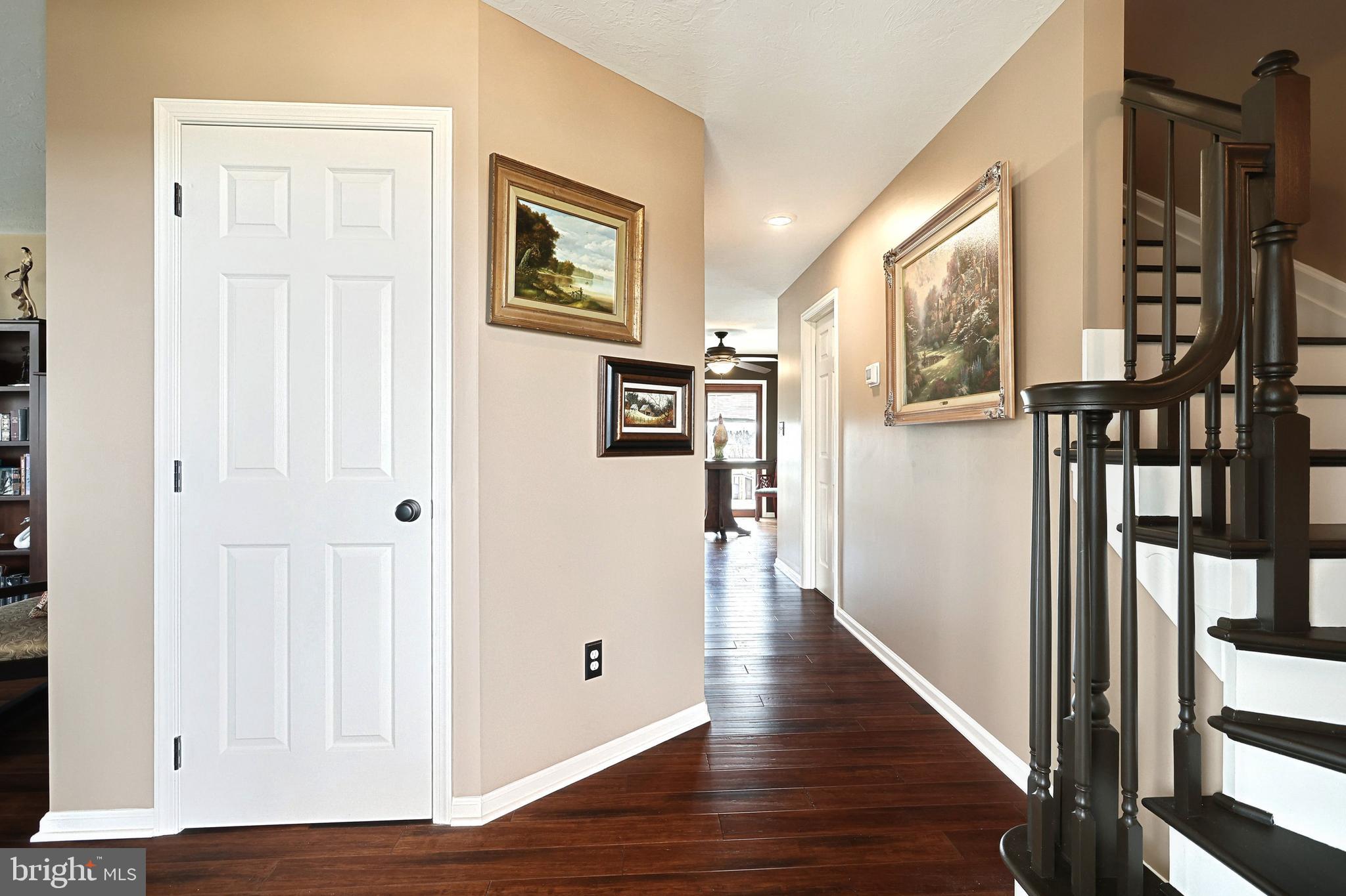 4240 Evergreen Road Felton, PA 17322 - Photo 7 of 64 Foyer