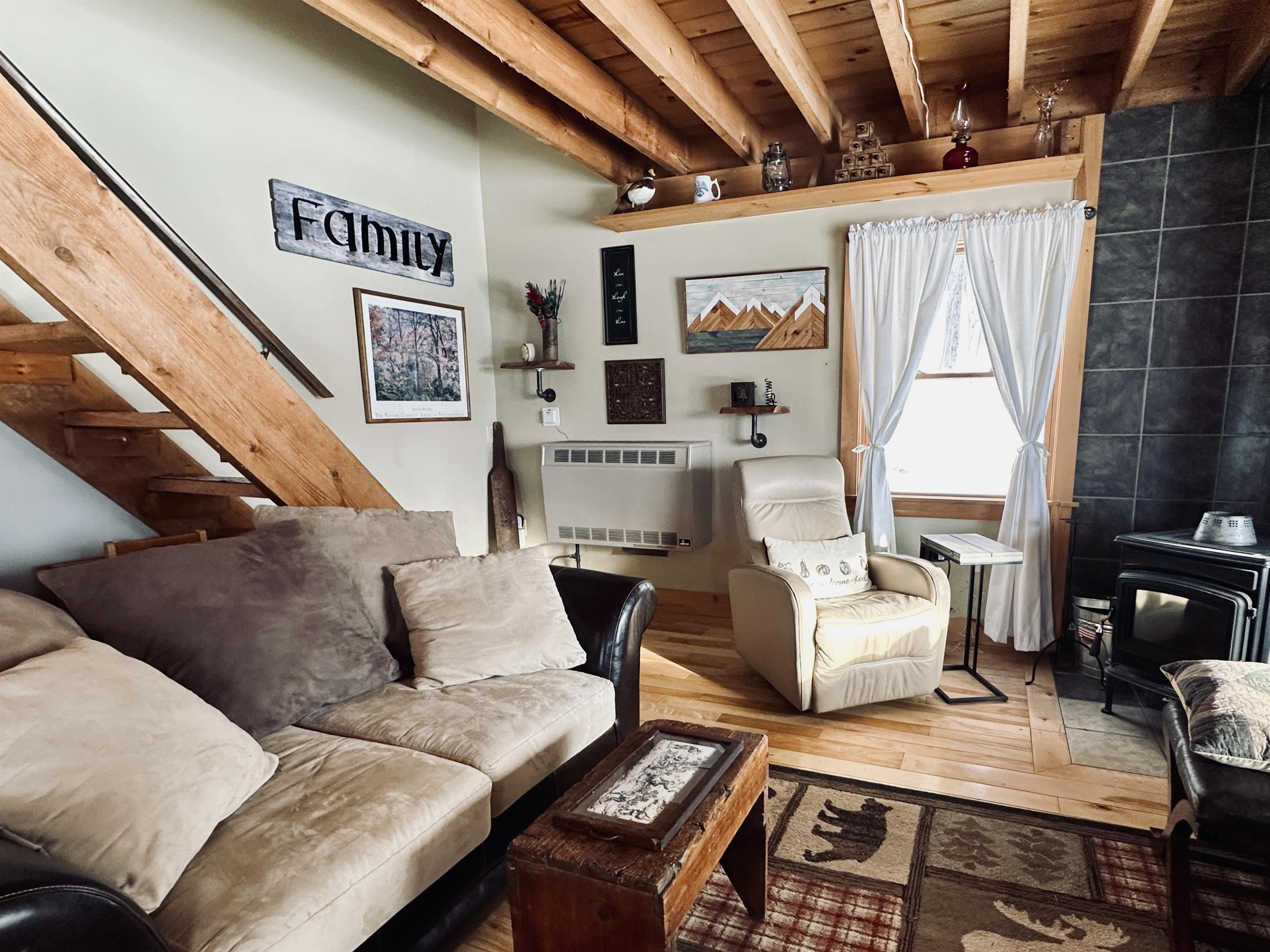 89 Field Way Pownal, VT 05261 - Photo 8 of 16 Gallery Image 8