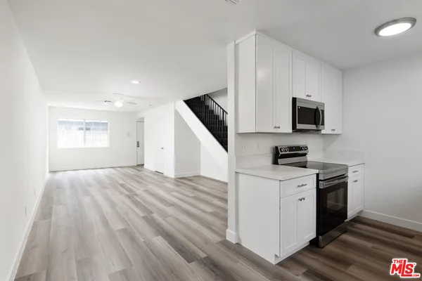 $2,495 | 6616 Sylmar Avenue, Unit 2, Van Nuys, CA 91405