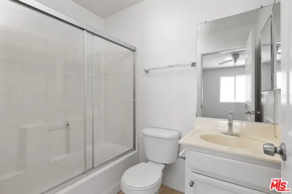 $2,495 | 6616 Sylmar Avenue, Unit 2, Van Nuys, CA 91405