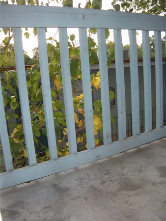 $1,350 | 303 West 35th Street, Unit 203, Austin, TX 78705