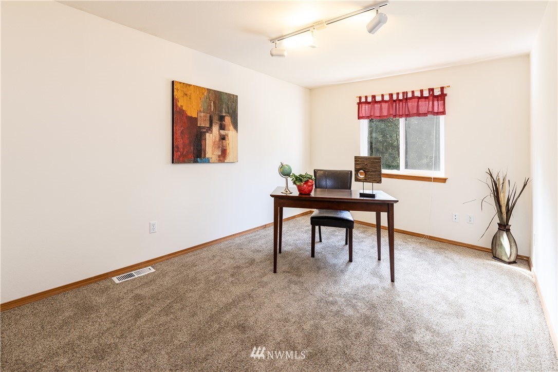 6511 Puget Beach Road Northeast Olympia, WA 98516 - Photo 22 of 25 Gallery Image 22