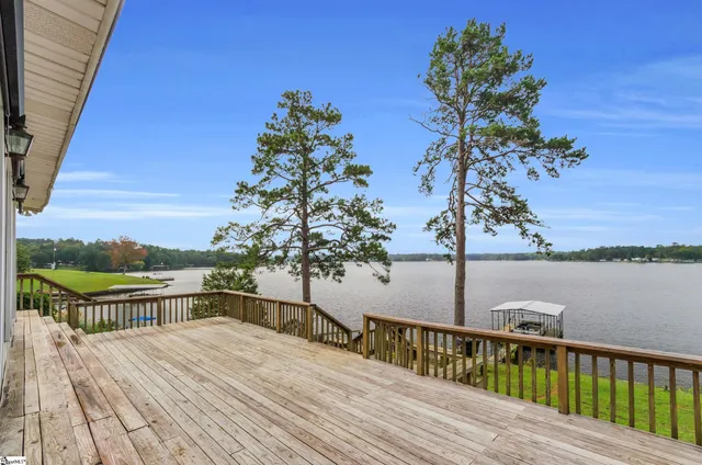 $650,000 | 182 Lake Overlook Road, Waterloo, SC 29384