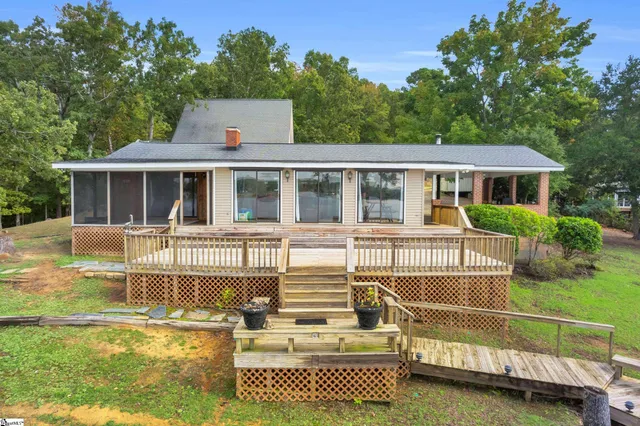 $650,000 | 182 Lake Overlook Road, Waterloo, SC 29384