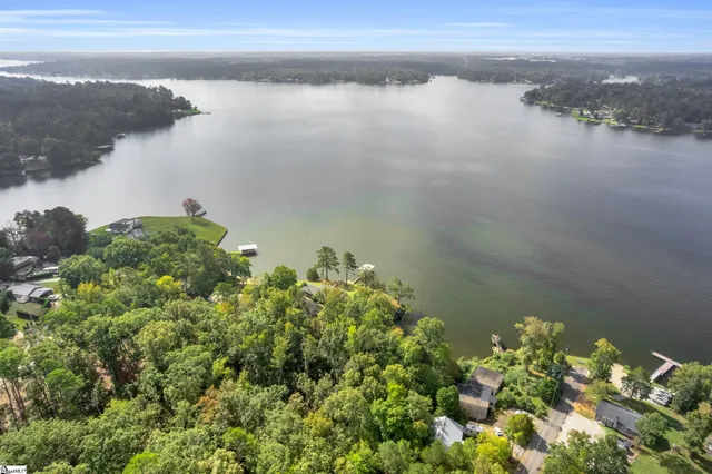 $650,000 | 182 Lake Overlook Road, Waterloo, SC 29384