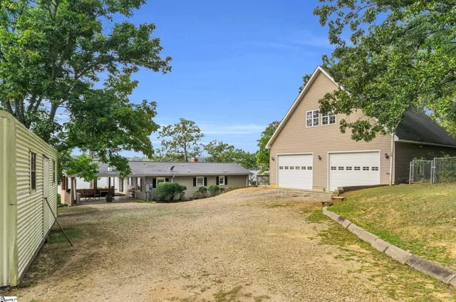$650,000 | 182 Lake Overlook Road, Waterloo, SC 29384