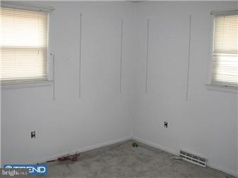 56 Groveville Road Trenton, NJ 08620 - Photo 4 of 12