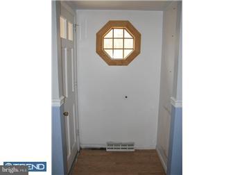 56 Groveville Road Trenton, NJ 08620 - Photo 5 of 12
