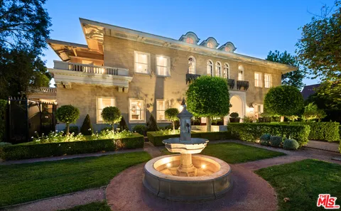 $12,500,000 | 601 South Windsor Boulevard, Los Angeles, CA 90005