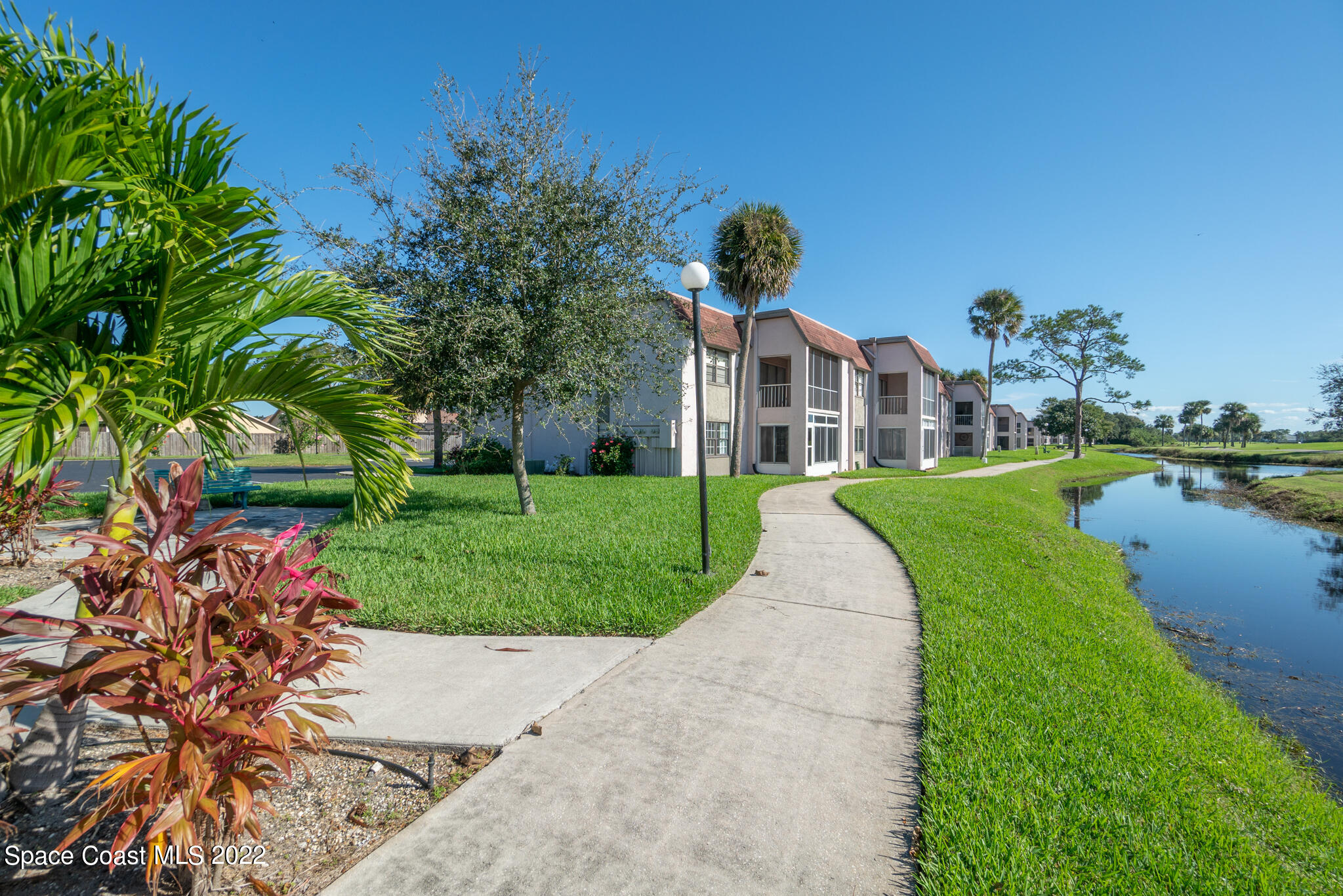 2727 North Wickham Road, Unit 1018 Melbourne, FL 32935 - Photo 18 of 21 Walking Path