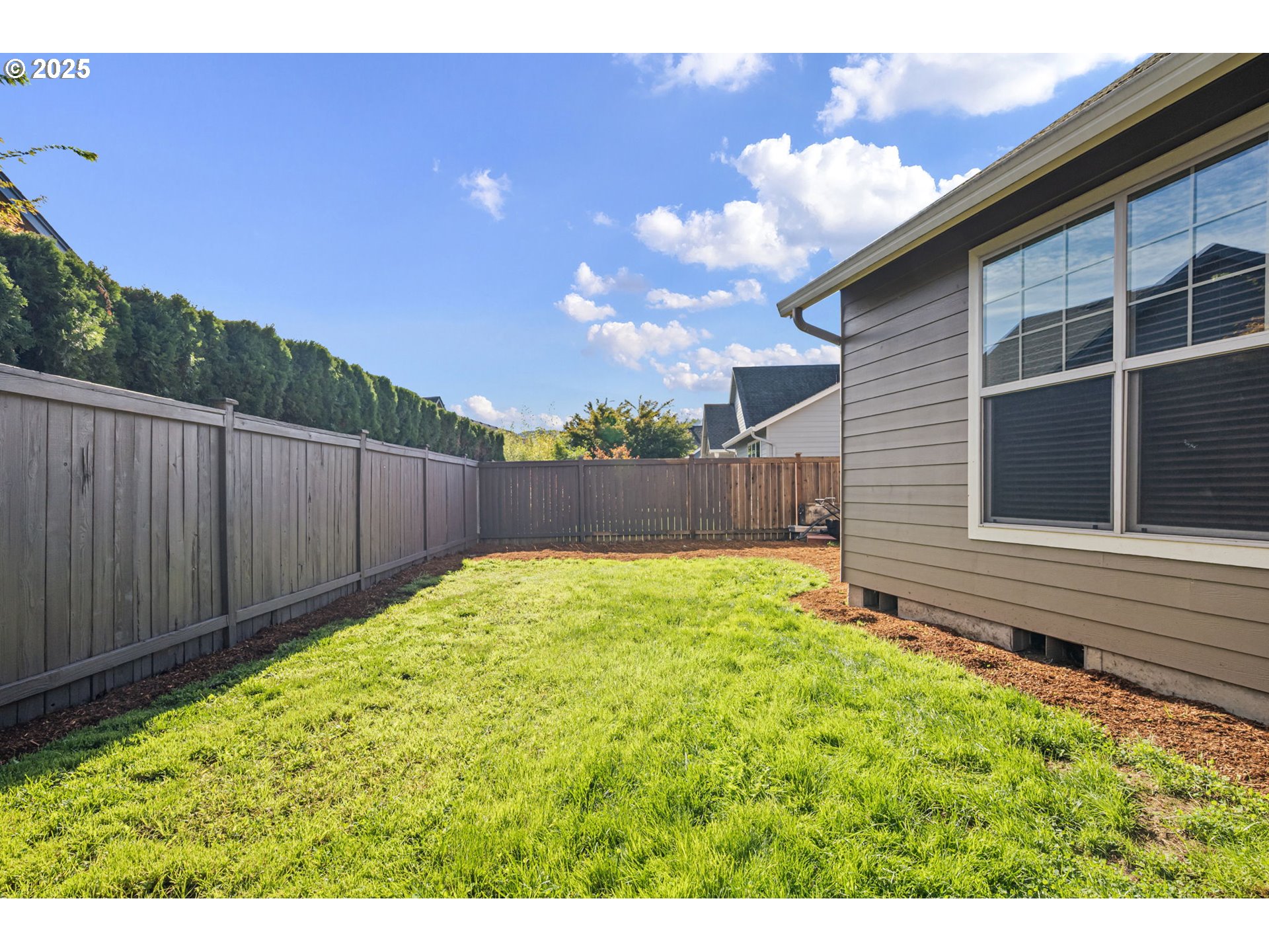 1175 South 40th Place Springfield, OR 97478 - Photo 31 of 34 a view of a backyard
