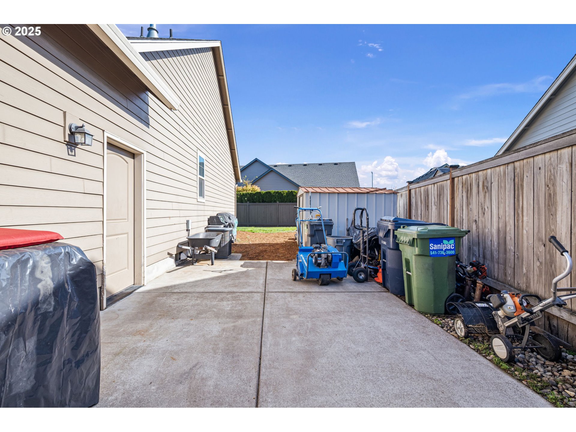 1175 South 40th Place Springfield, OR 97478 - Photo 34 of 34 a view of a storage & utility room