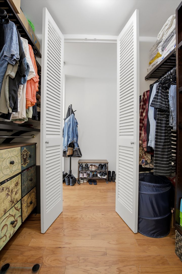 21 West Goethe Street, Unit 9J Chicago, IL 60610 - Photo 14 of 20
