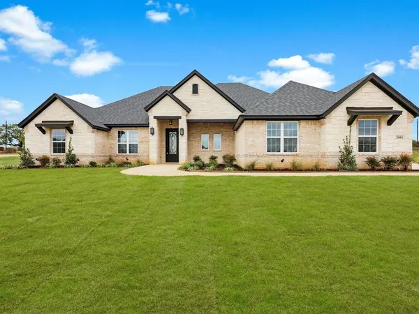 $568,888 | 2001 Forest Bridge Drive, Boyd, TX 76023