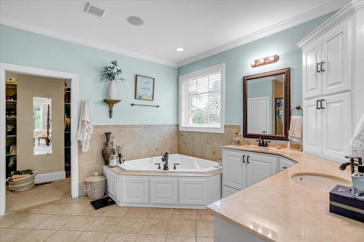 409 Arthurs Court Duncan, SC 29334 - Photo 15 of 50