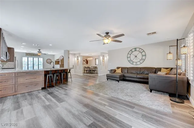 $469,500 | 246 Du Fort Avenue, Henderson, NV 89002