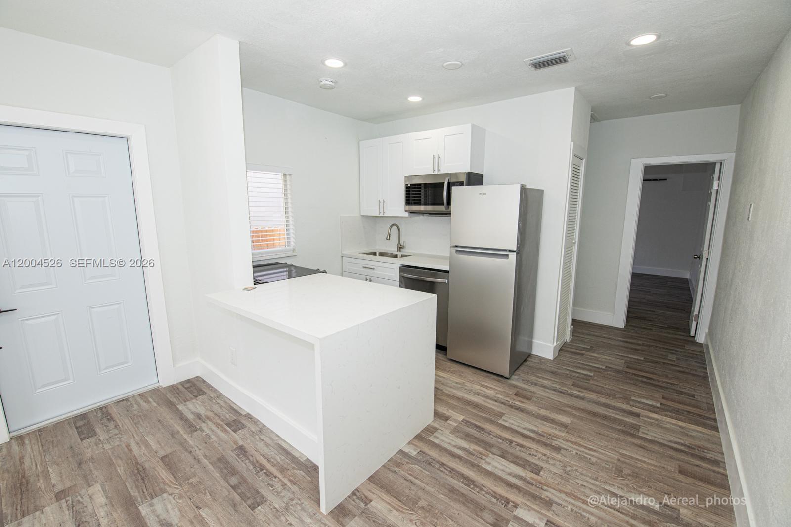 3045 Southwest 21st Street Miami, FL 33145 - Photo 23 of 40