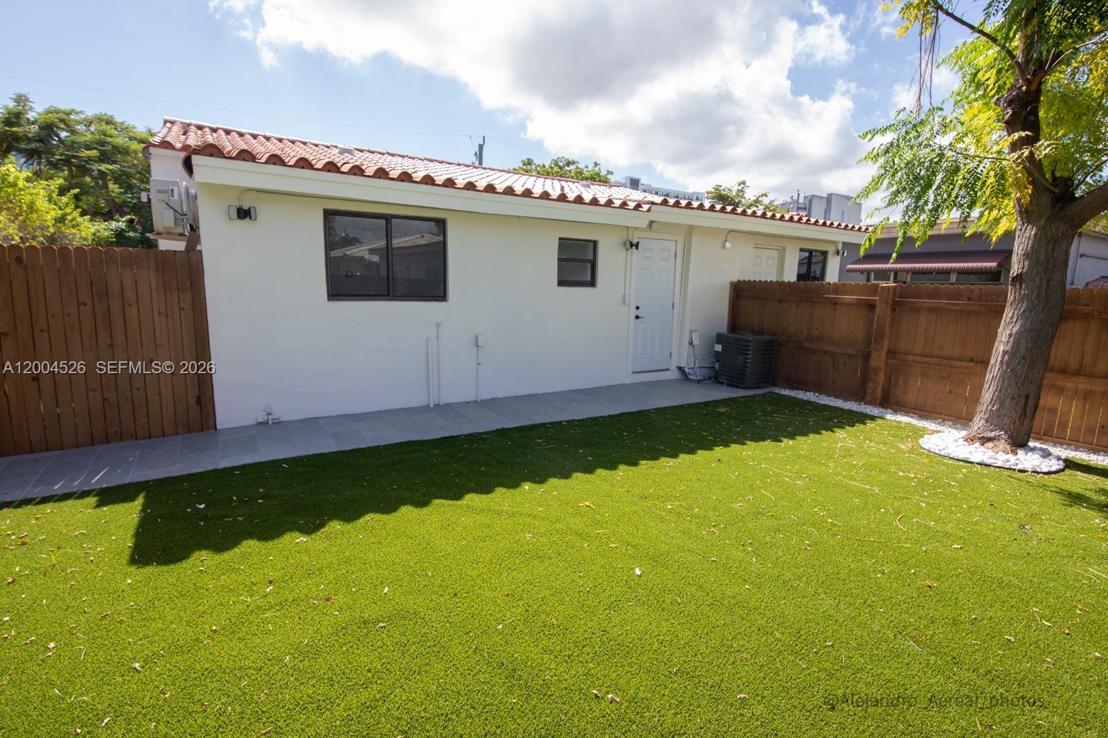 3045 Southwest 21st Street Miami, FL 33145 - Photo 35 of 40