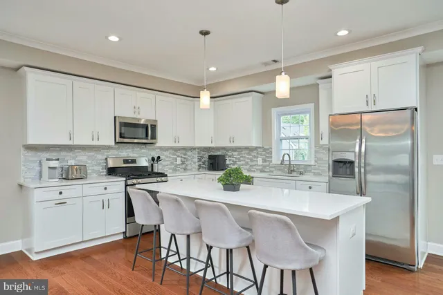 $1,179,000 | 3244 Blundell Road, Falls Church, VA 22042