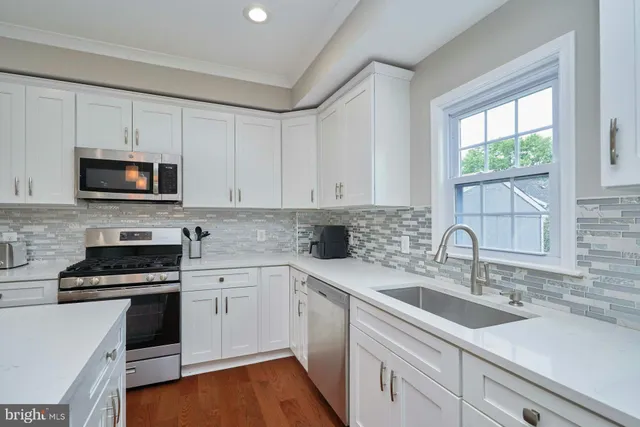 $1,179,000 | 3244 Blundell Road, Falls Church, VA 22042