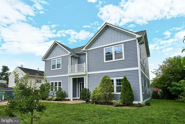 $1,179,000 | 3244 Blundell Road, Falls Church, VA 22042