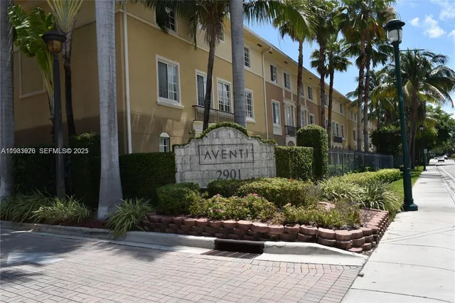 $3,200 | 2961 Northeast 185th Street, Unit 1613, Aventura, FL 33180
